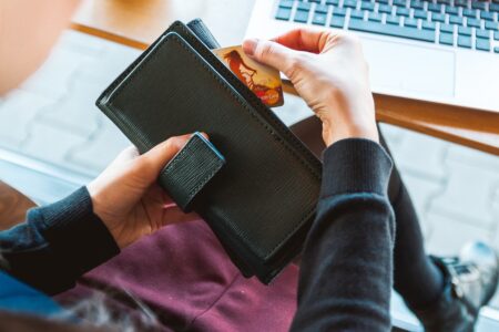 Avantajele Cardurilor de Credit în Moldova